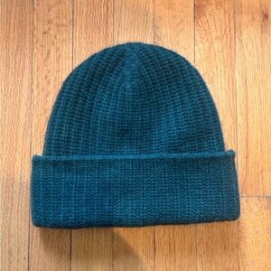 White + Warren Emerald Cashmere Knit Hat